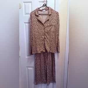 Kim Rogers Brown Leopard Print Pajama Set